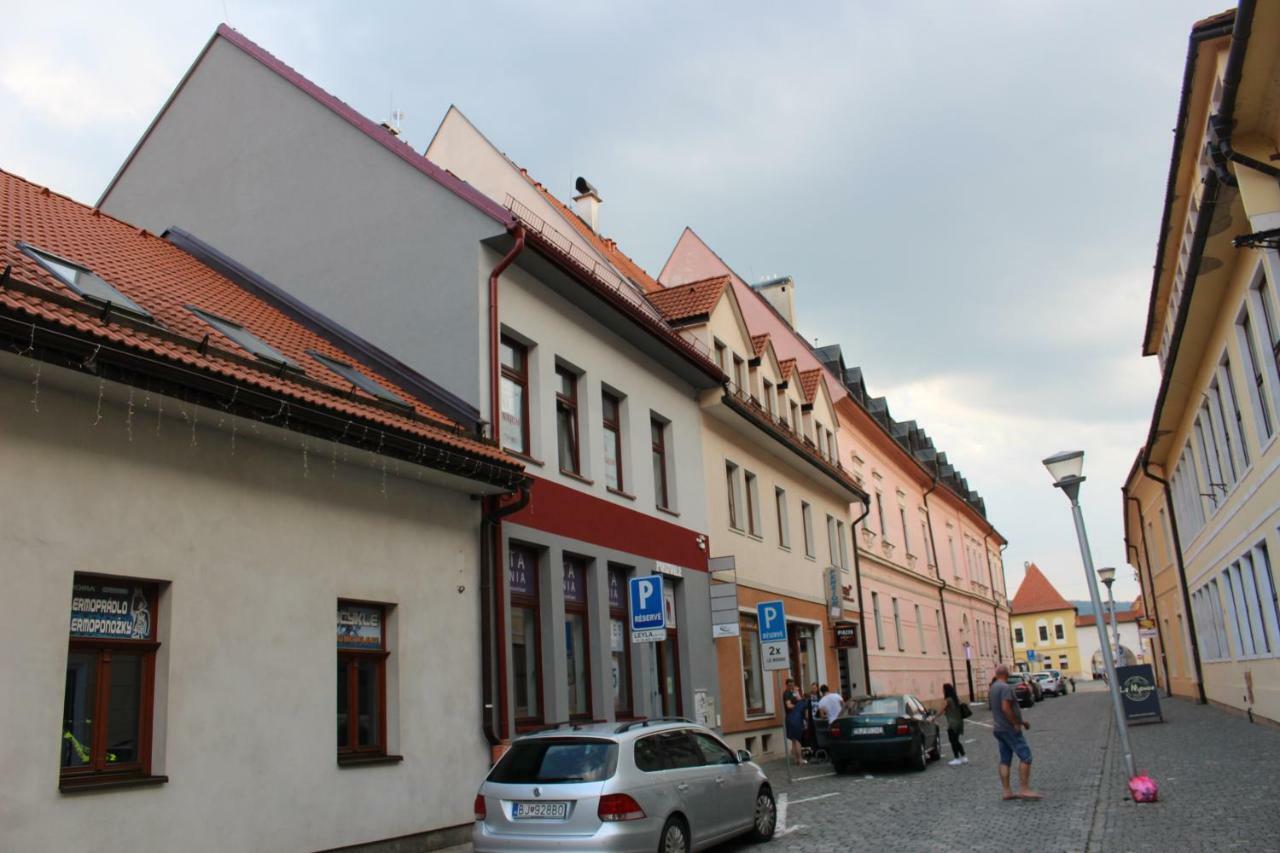 Centrum Apartman Leyla Bardejov Luaran gambar