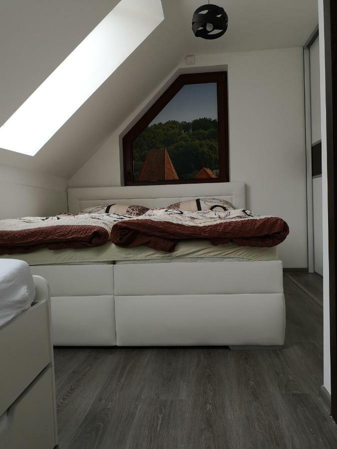 Centrum Apartman Leyla Bardejov Luaran gambar